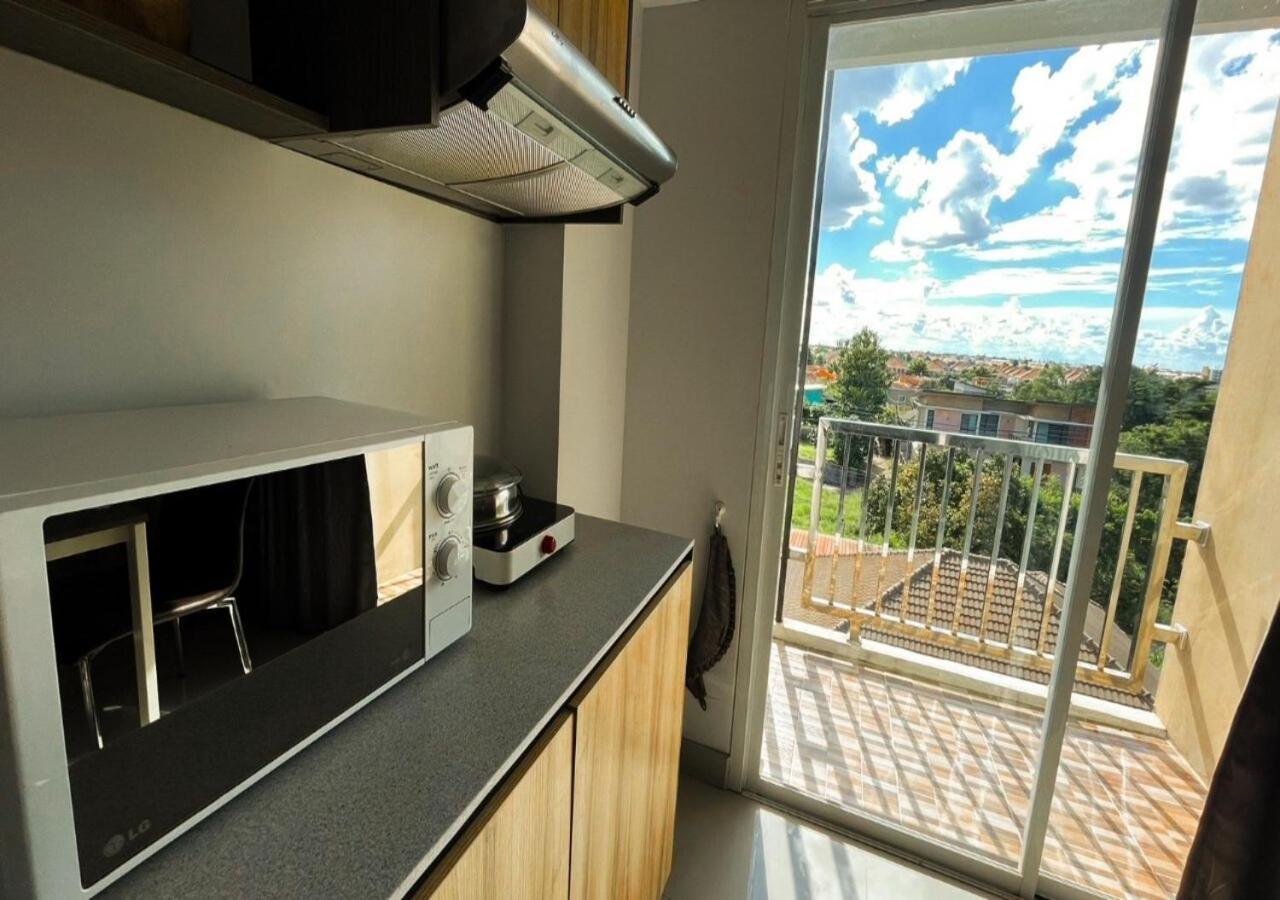 Zada Residence Nakhonratchasima Exteriér fotografie